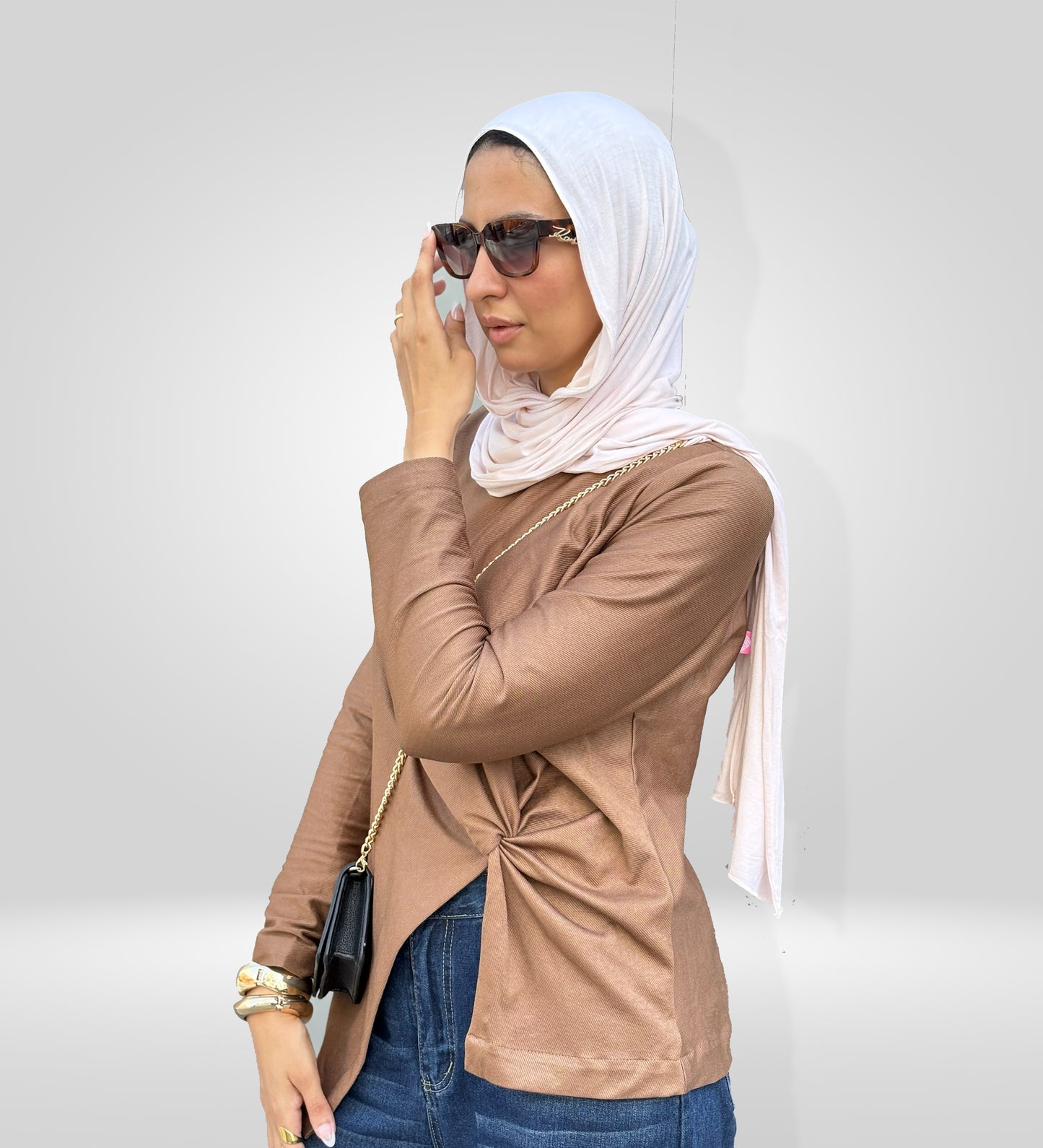 Twist-Front Asymmetric Top